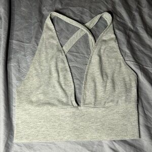 Gray cropped crisscross back tanktop!